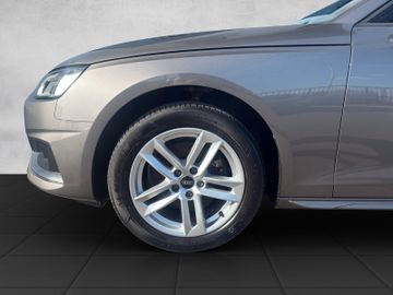 Audi A4 Lim. 30 TDI S tronic advanced|Schiebedach|DAB