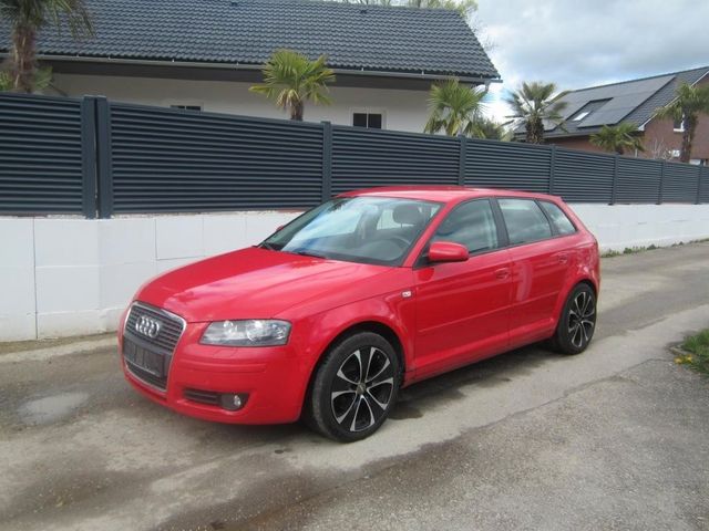 Audi A3 Sportback 2.0 TDI Bi-Xenon 17 Zoll SHZ Eu-4