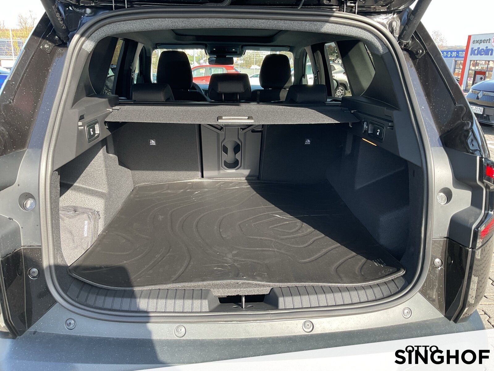 Fahrzeugabbildung Dacia Bigster Extreme Hybrid 155