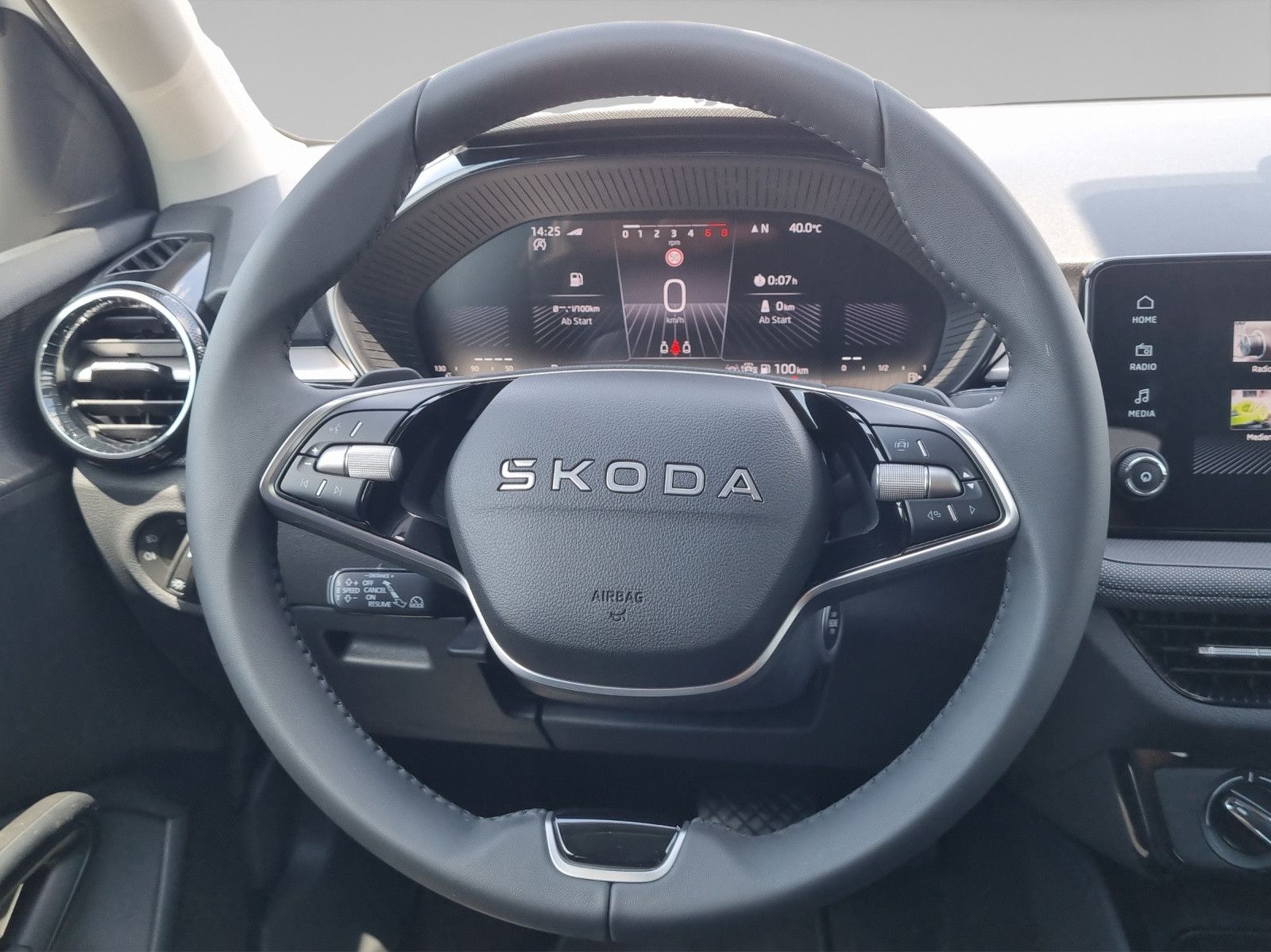 Fahrzeugabbildung SKODA Fabia Balance 1,0 TSI