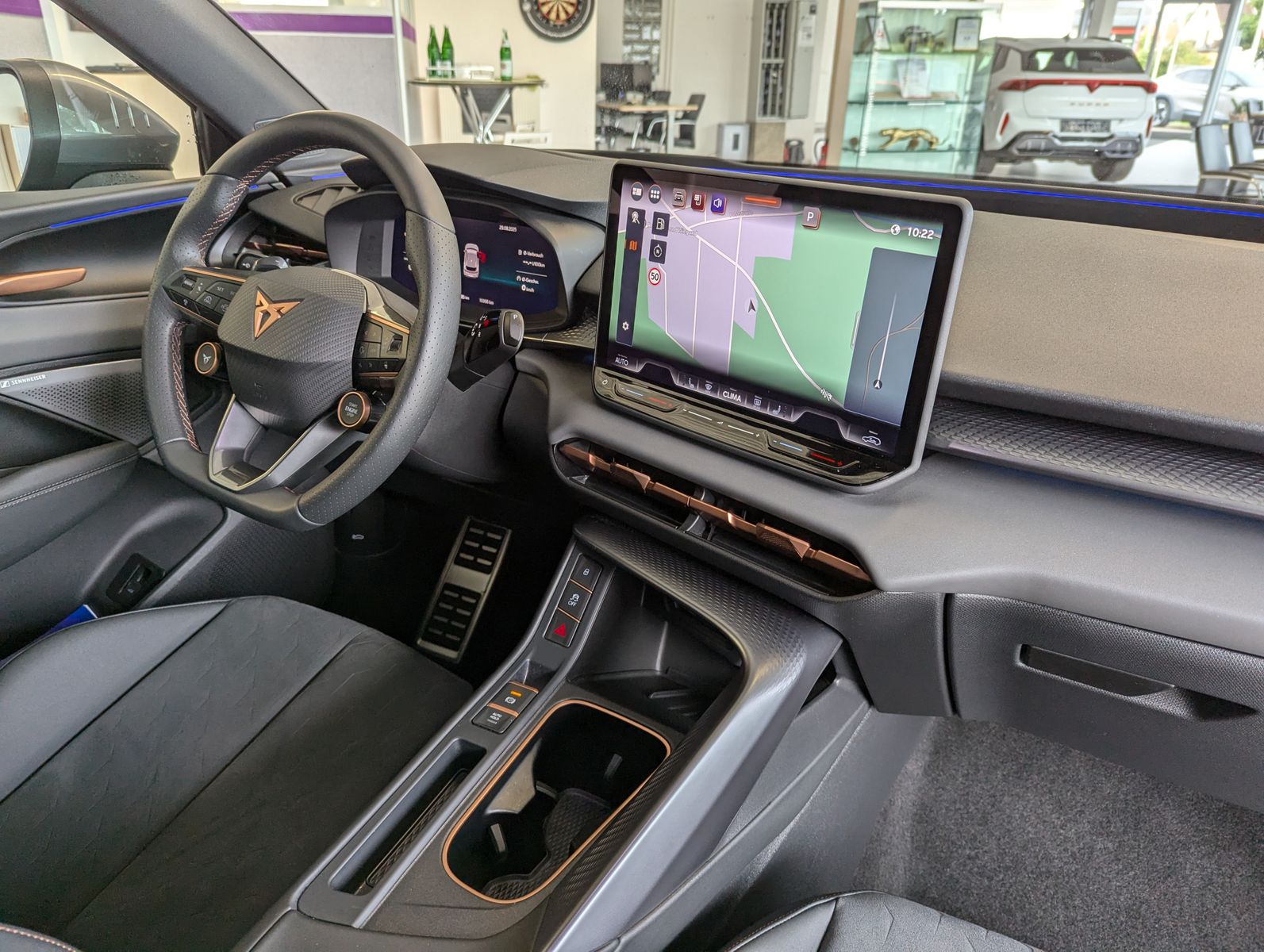 CUPRA Terramar 1.5 eTSI Sennheiser Edge-Paket HUD 19" - Image 11
