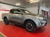 Nissan Navara  4x4 - graue Nissan Navara