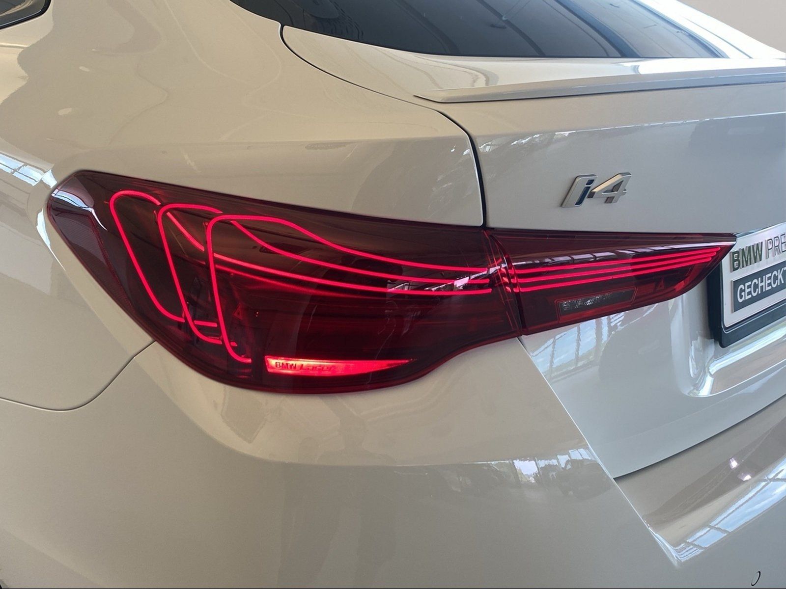 BMW i4 - Bild 10