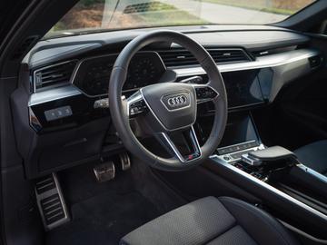 2025 AUDI Q8 E-TRON 缩略图 11