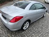 Peugeot 308 CC Cabrio-Coupe Premium - Peugeot 308 mit Benzin-Antrieb: Cabrio, Automatik