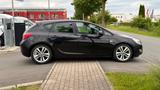 Opel Astra J Lim. 5-trg. Design Edition - Opel Astra aus 2012