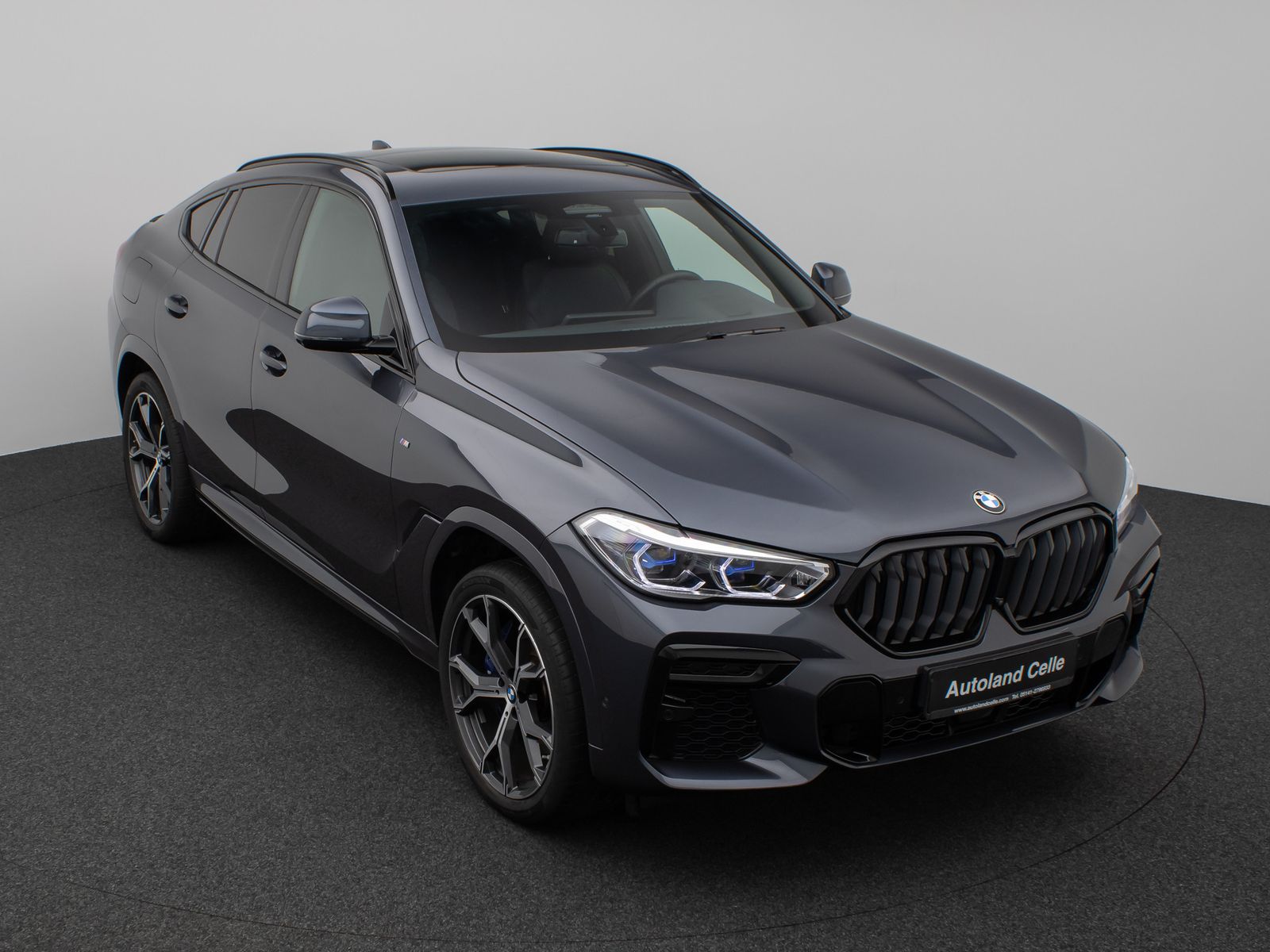 Fahrzeugabbildung BMW X6 xD30d M Sport Panorama Laser 360°HUD SoftClos