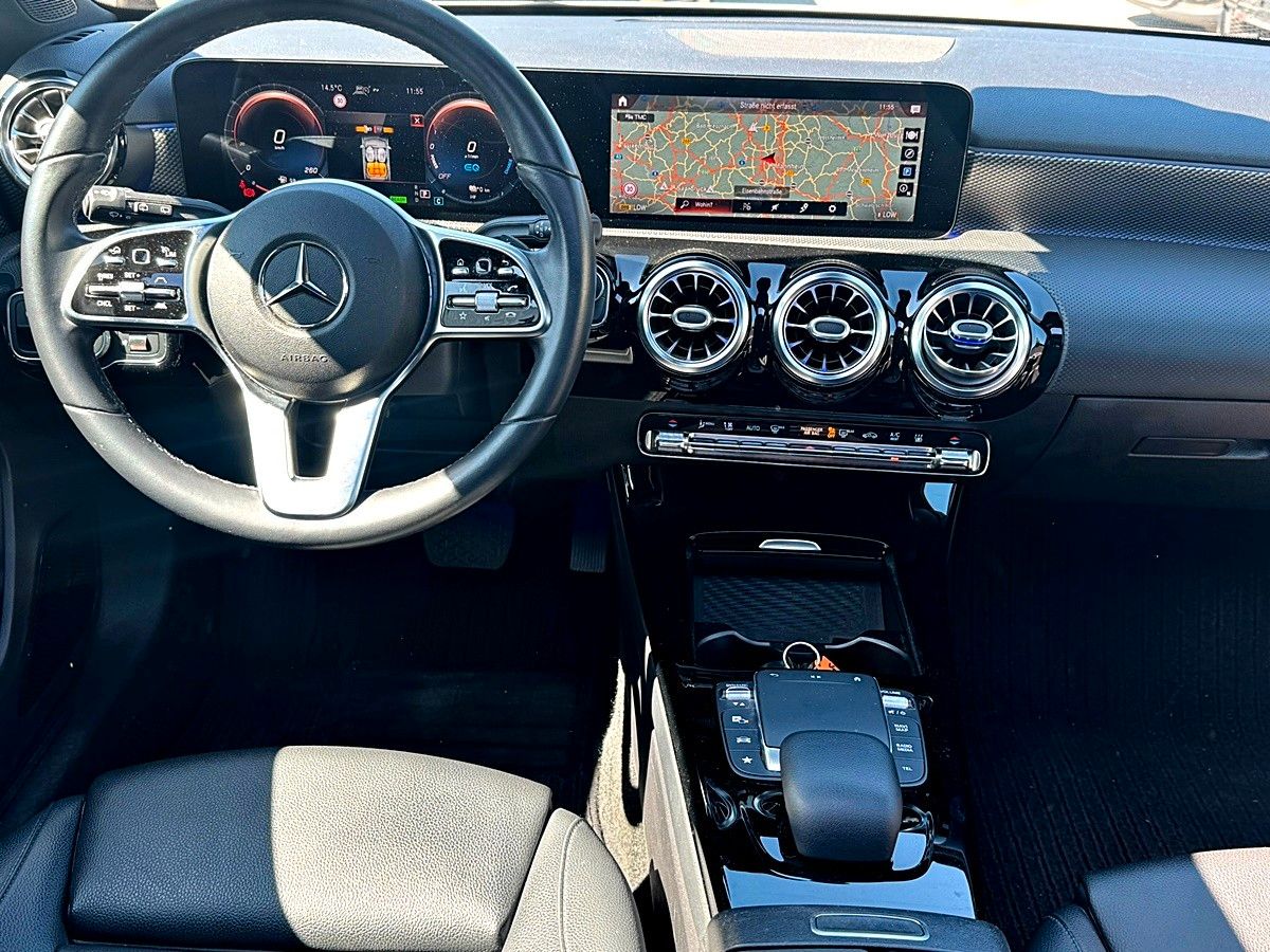 Mercedes-Benz A 250 e DCT/PANO/VOLL SHEFT/STHZ/360CAM foto 11