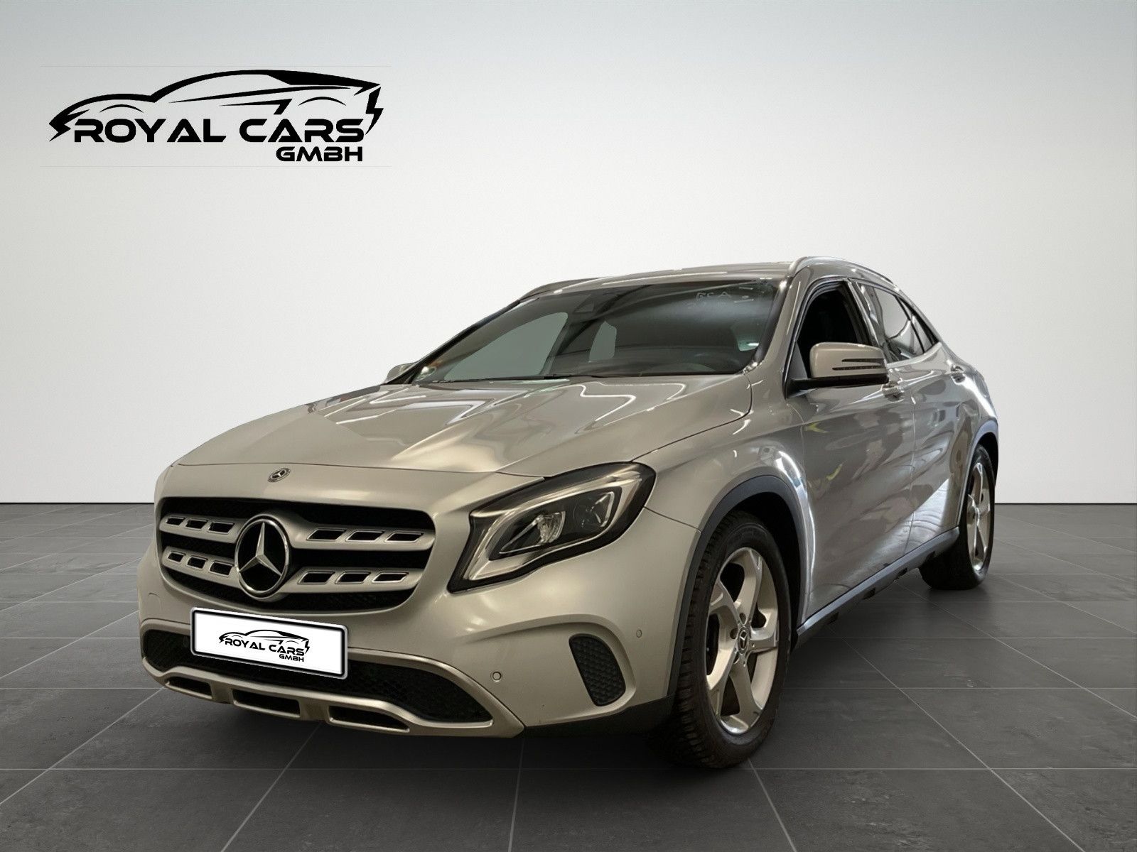 MERCEDES-BENZ GLA 200d 4Matic NAVI*CAM*PDC*SHZ*LEDER*
