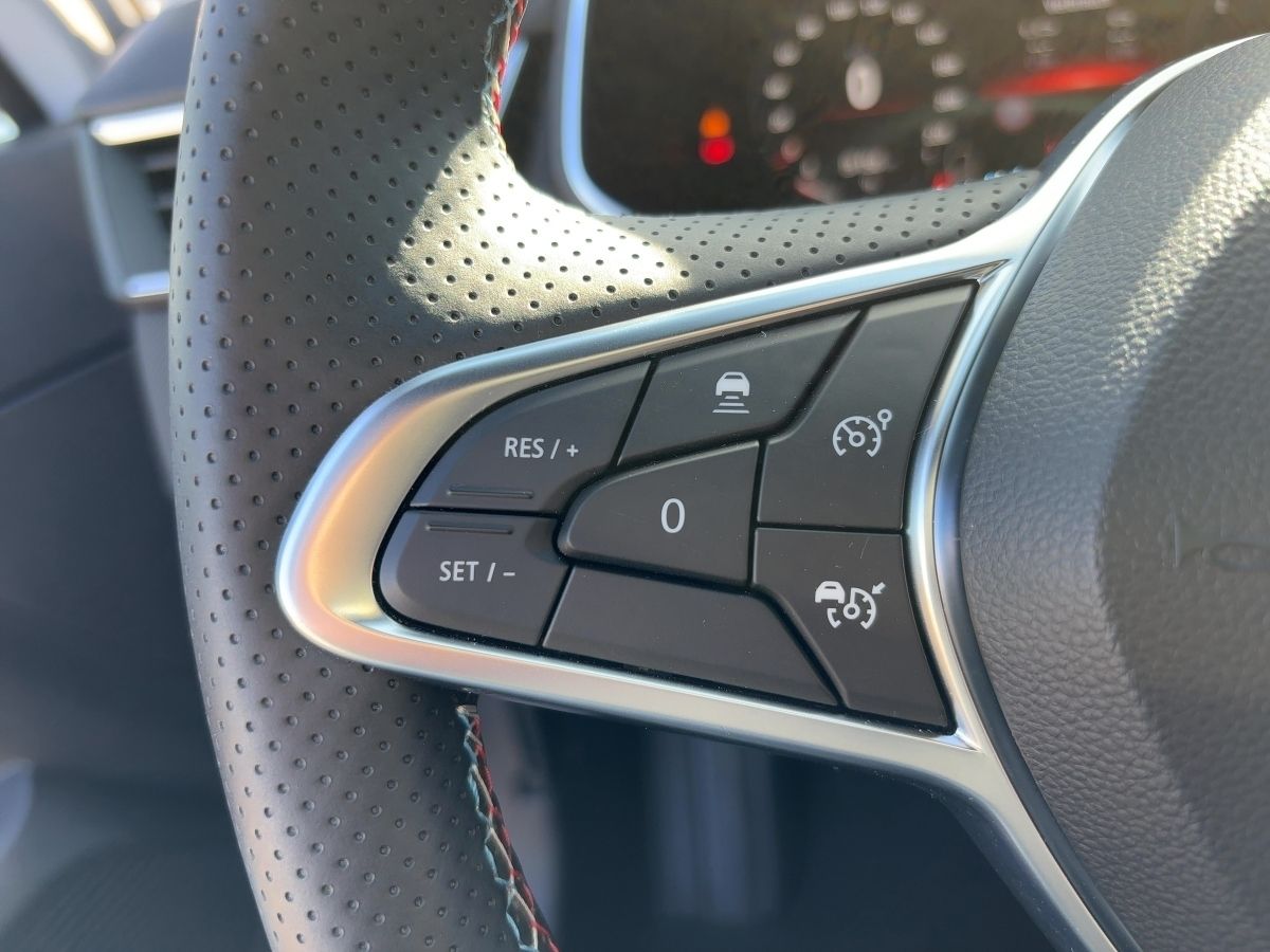 Fahrzeugabbildung Renault Clio ESPRIT ALPINE TCE 90 Navi SHZ Kamera