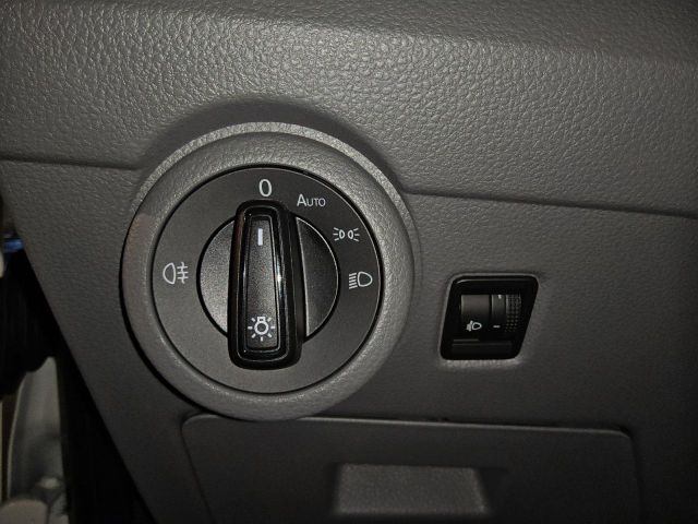 T6.1 Caravelle Comfortline 2,0l TDI LR Aut