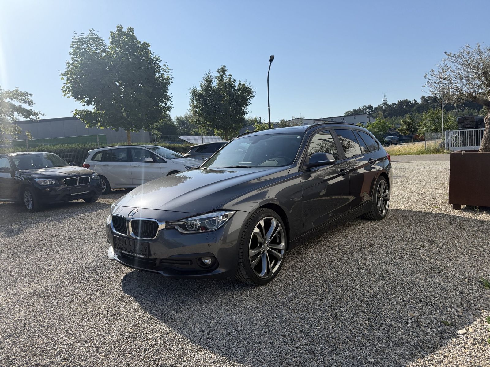 BMW 318 d Advantage*NAVI*LED*PANO