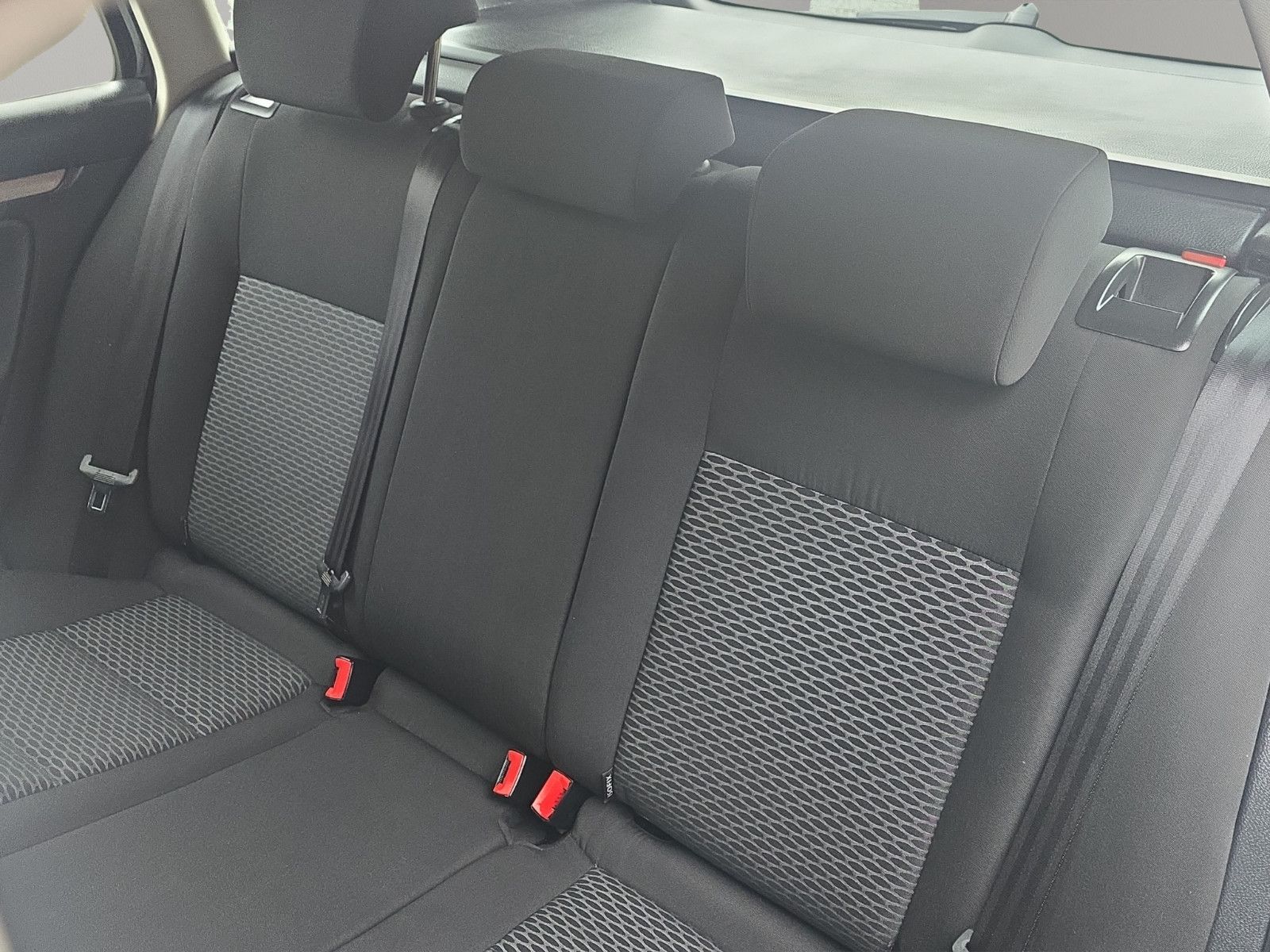 Fahrzeugabbildung Volkswagen Golf VI Variant Trendline INSPEKTION TÜV NEU