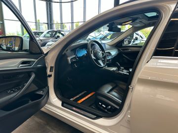 BMW 530 i Sport Line *HeadUP*Standh*LED*360*VOLL*