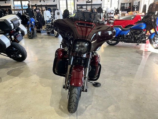 Fahrzeugabbildung Harley-Davidson FLHXSE Street Glide Screamin Eagle 117cui