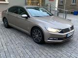 Volkswagen Passat 2.0 TDI Highline Highline - VW Passat von privat