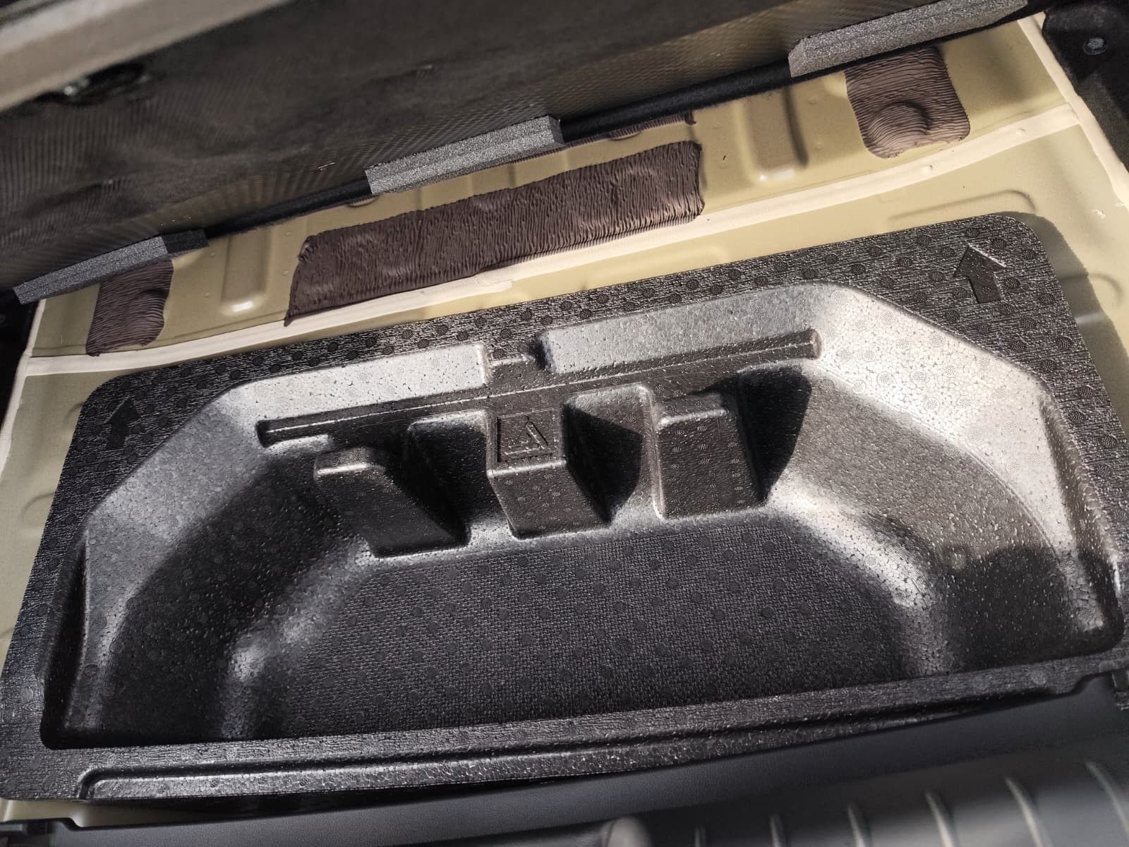 Hyundai IONIQ 6 – Bild 10