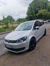 Volkswagen Touran 7 Sitzer 2.0 DSG 140 PS 2014 Bluemotion - VW Touran mit Schiebetür