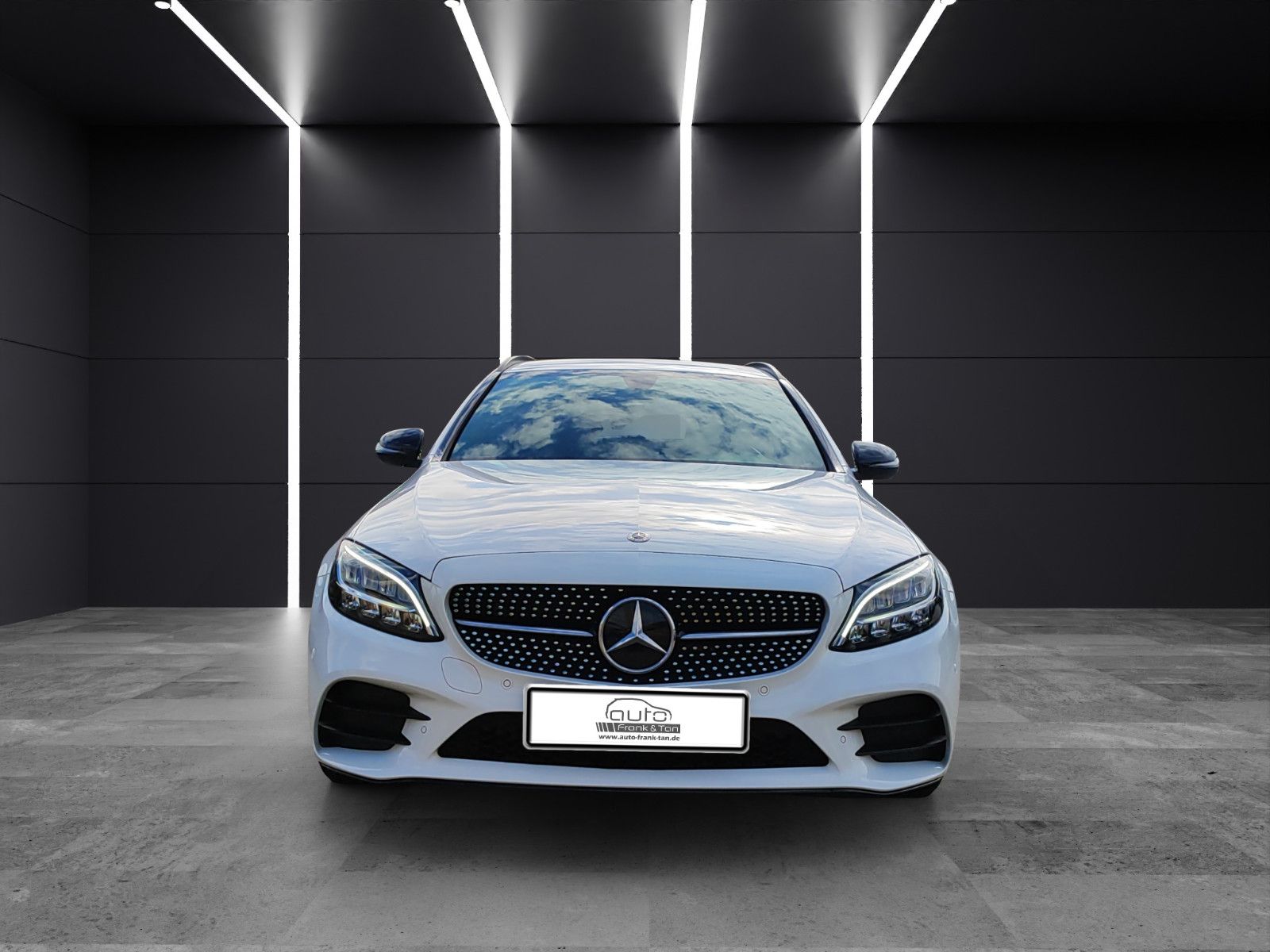 Fahrzeugabbildung Mercedes-Benz C 200 T*AMG-Line*Navi*Night-Paket*Keyless-Go*