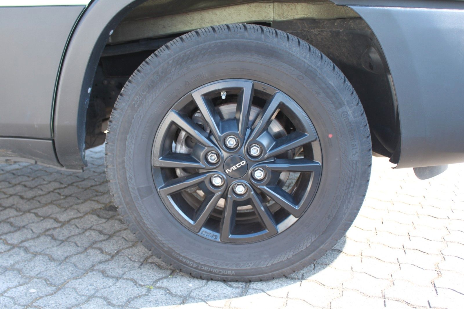 Fahrzeugabbildung Iveco Daily 35S18HA8