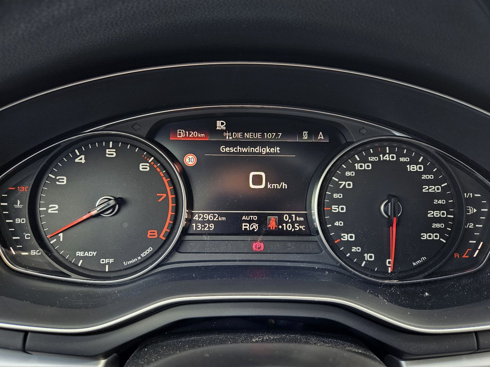 Audi A4 Allroad AHK elektr. Gepäck LED foto 16