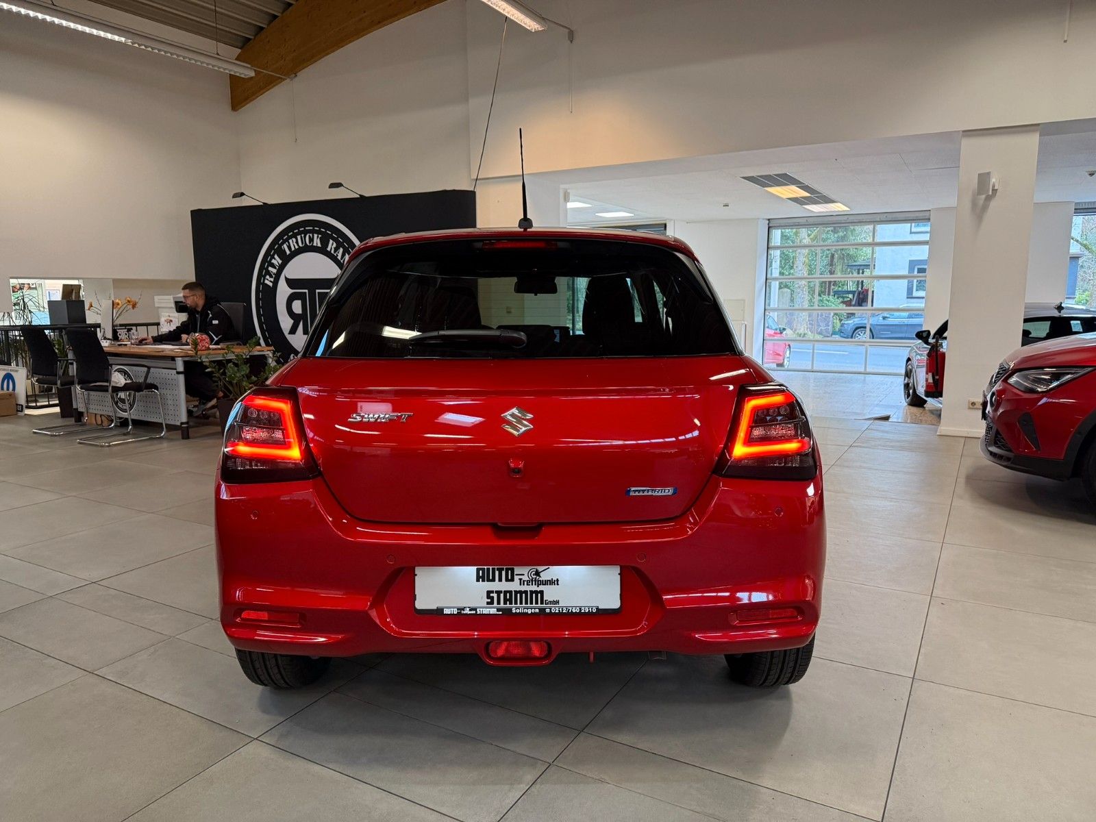 Fahrzeugabbildung Suzuki Swift 1.2 HYBRID Comfort / Apple Car Play