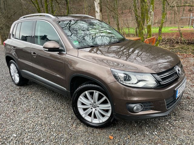 Volkswagen Tiguan Sport & Style 4Motion Aoutomatik Navi