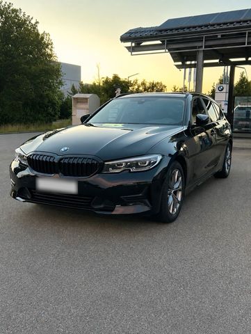 BMW BMW 318d G21