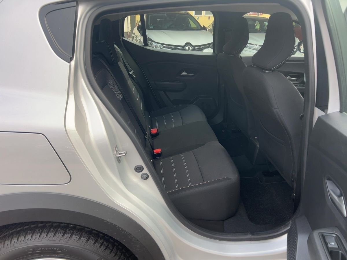 Fahrzeugabbildung Dacia Sandero Stepway Expression TCe 90 CVT Klimaaut.