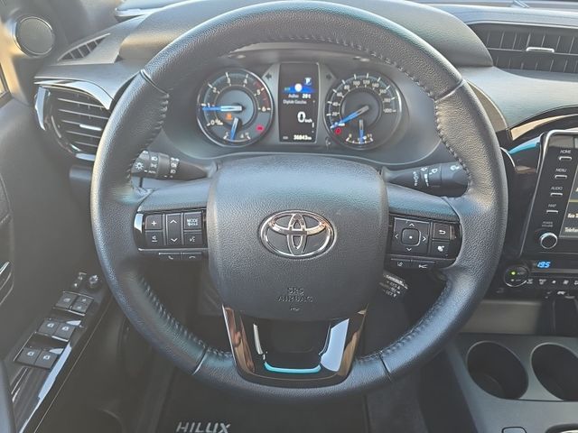 Hilux 2.8 D-4D DC Invincible Rollo*AHK*360°