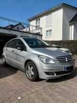 Mercedes-Benz Mercedes B-Klasse B 180 CDI Diesel Automatik - gebrauchte Mercedes-Benz B 180 aus dem Jahr 2006