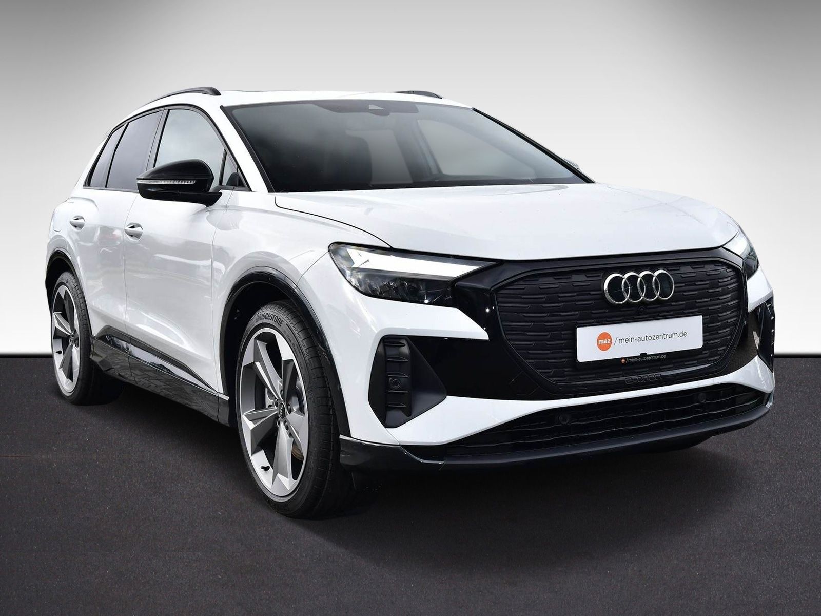 Fahrzeugabbildung Audi Q4 45 e-tron quattro 210 kW