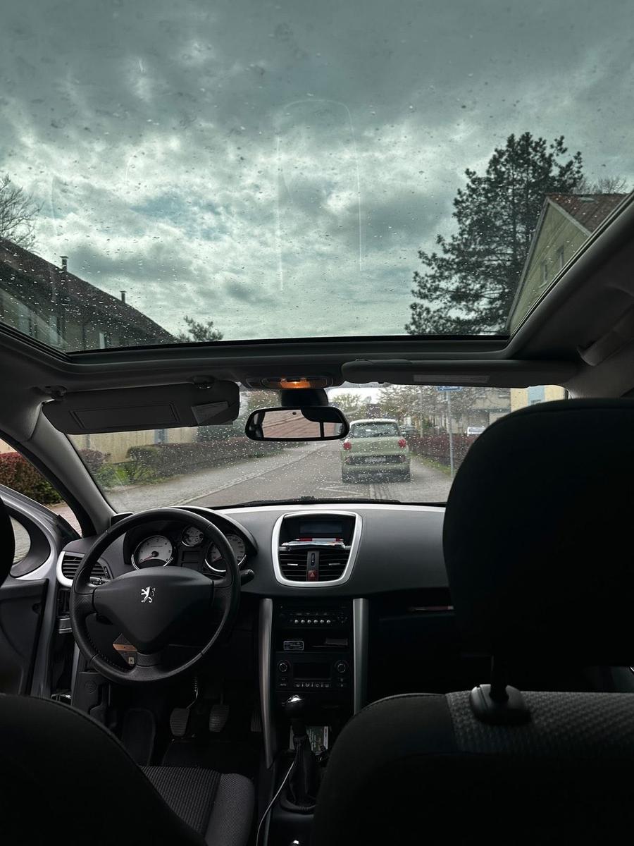 Peugeot 207 2011 — photo 5