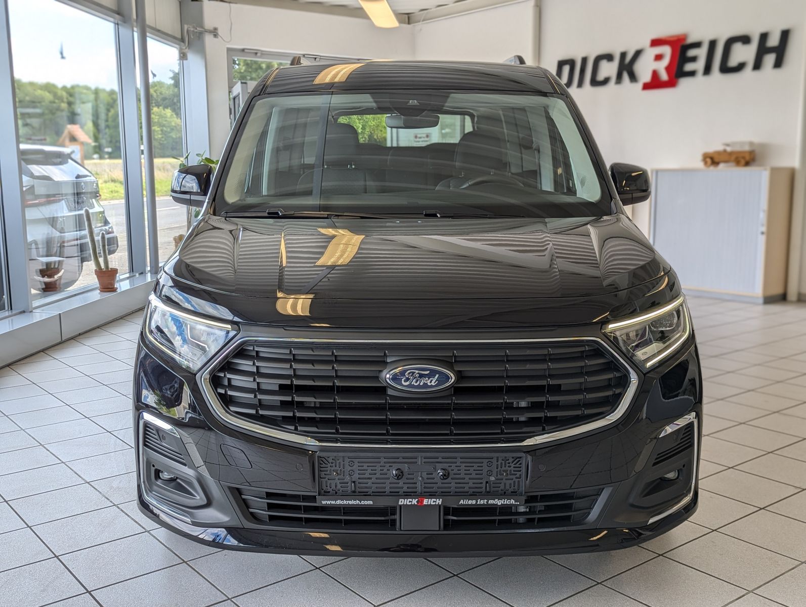 FORD Tourneo Connect L2 Titaniu 7-Sitz Bi-LED Cam AHK - Image 2