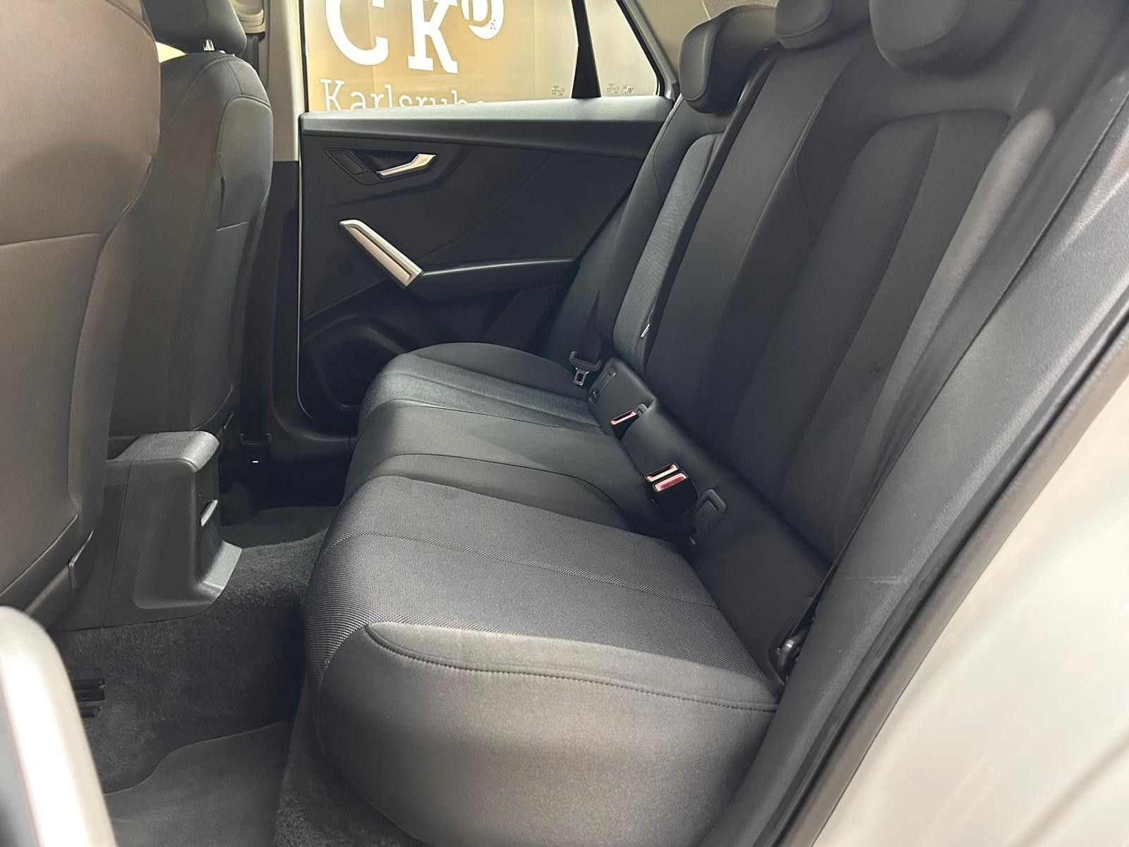 Fahrzeugabbildung Audi Q2 35d Quatt S-Tr. LED+KLIMAUT+HIFI+APS+DAB+ACC+