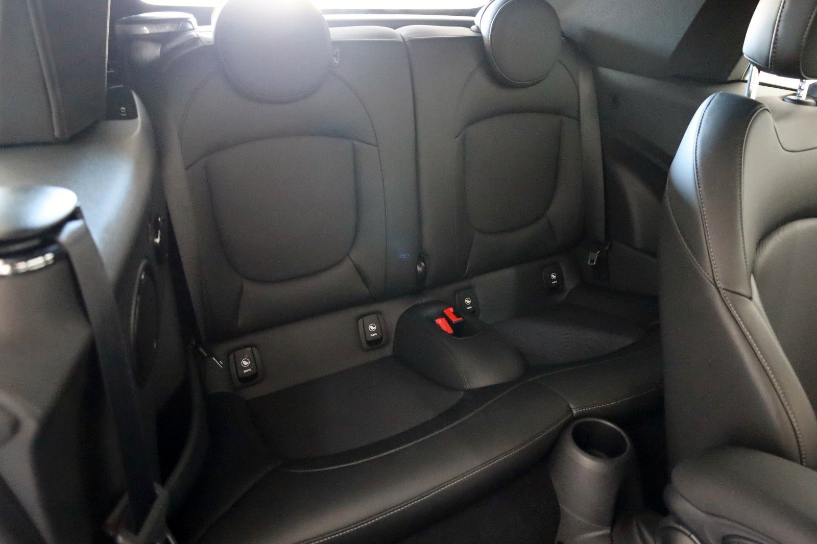 Fahrzeugabbildung MINI Cooper S Cabrio Leder,Navi,LED,Harman/K,Kamera