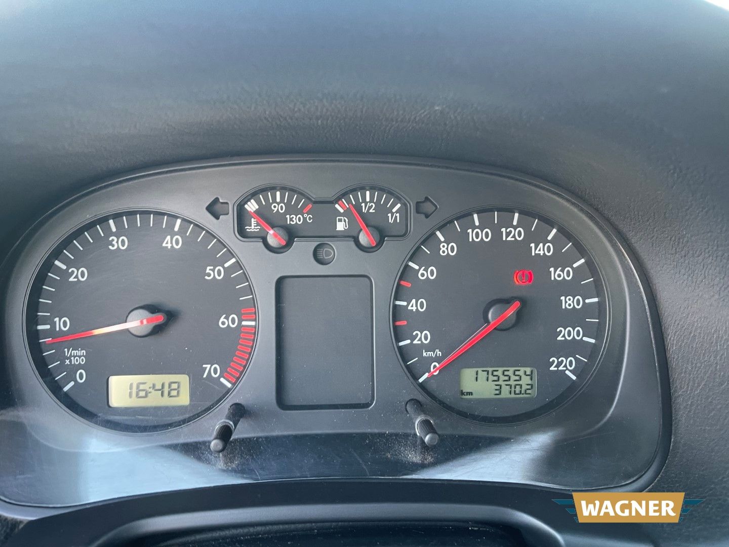 Fahrzeugabbildung Volkswagen Golf IV Edition Klima Servo TÜV 02/2027