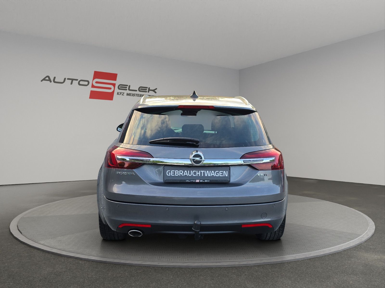 Fahrzeugabbildung Opel Insignia A Sports Tourer Innovation Automatik