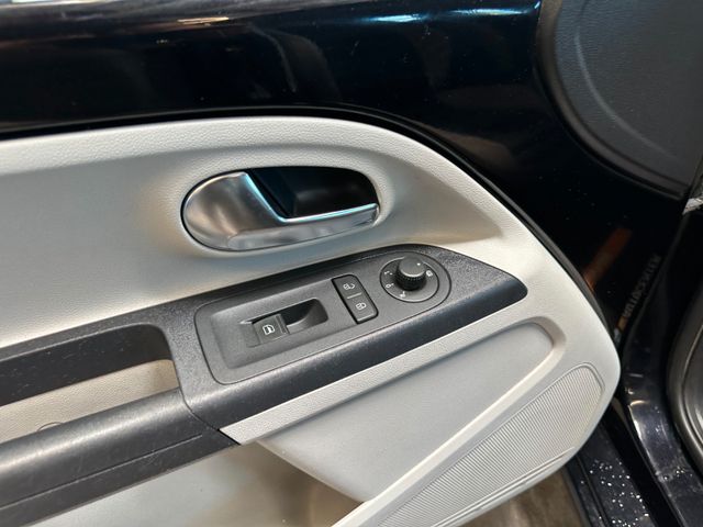 MYAUTOCENTER – Gebraucht- und Jahreswagen mit Werkstattservice in Pfaffenhofen Seat Mii Style Salsa *NAVI*PDC*KLIMA*SportLenkrad*