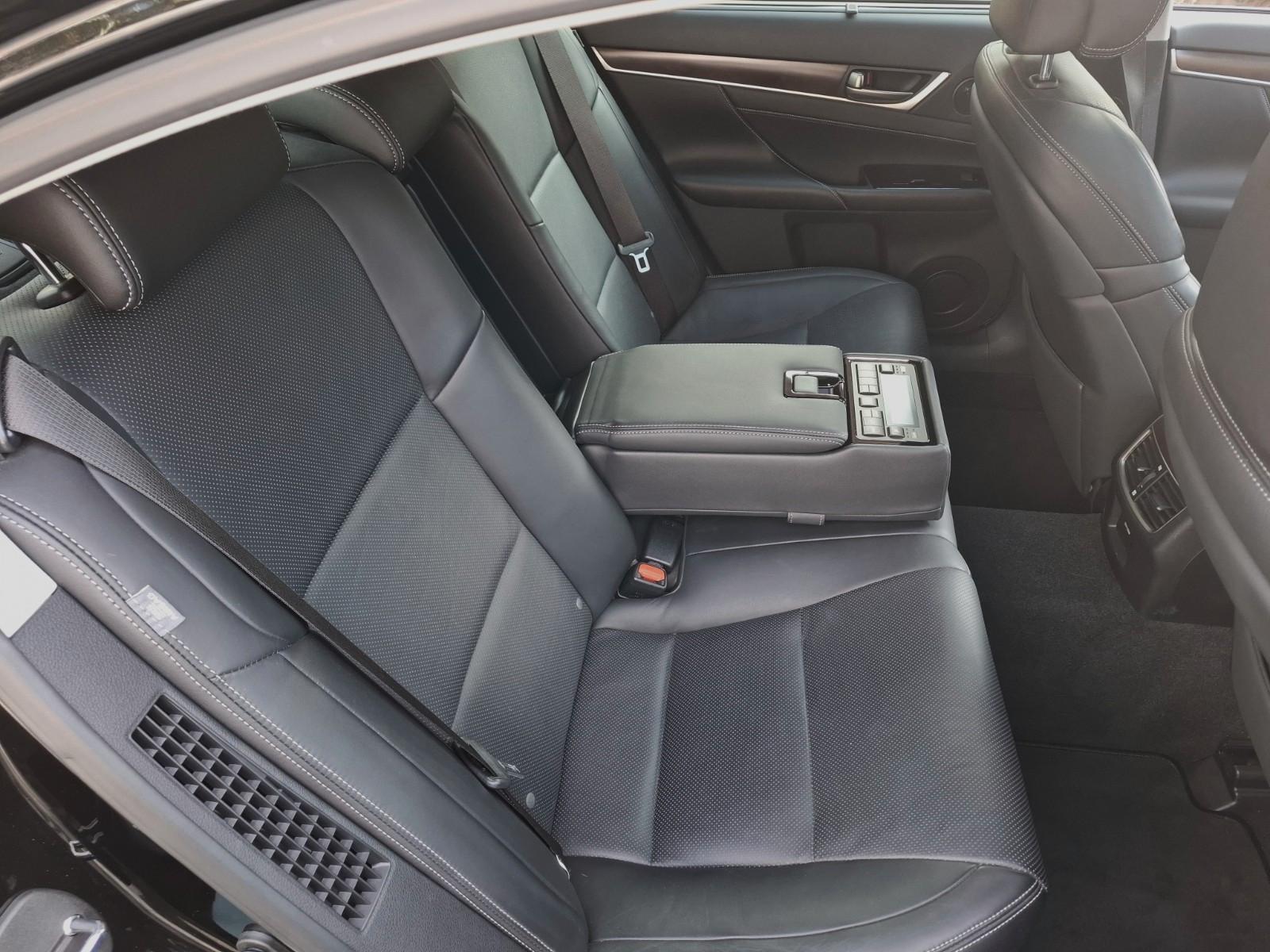 Lexus GS 450h Luxury Line * 8fach bereift * 345PS
