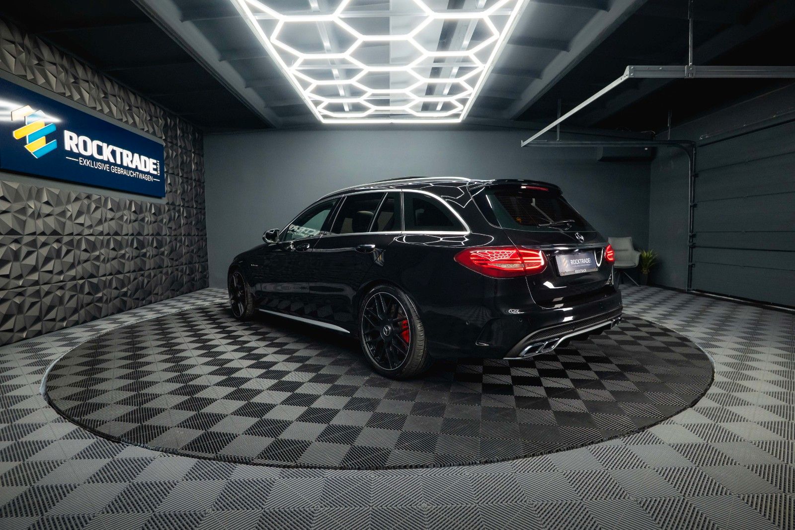 Fahrzeugabbildung Mercedes-Benz C 63 S T AMG Performance *Pano*Burmester*LED*