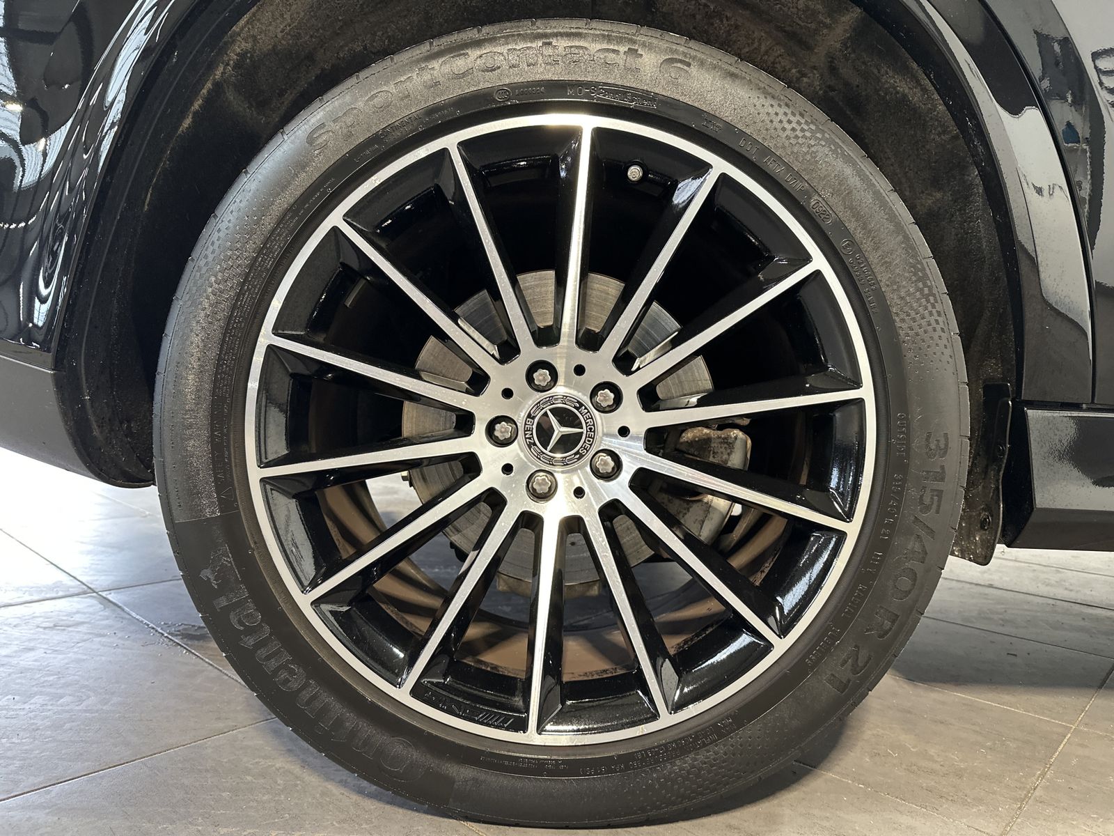 Fahrzeugabbildung Mercedes-Benz GLE 350de 4M AMG-Line NAV+LED+WIDE+AHK+360°+21ZO