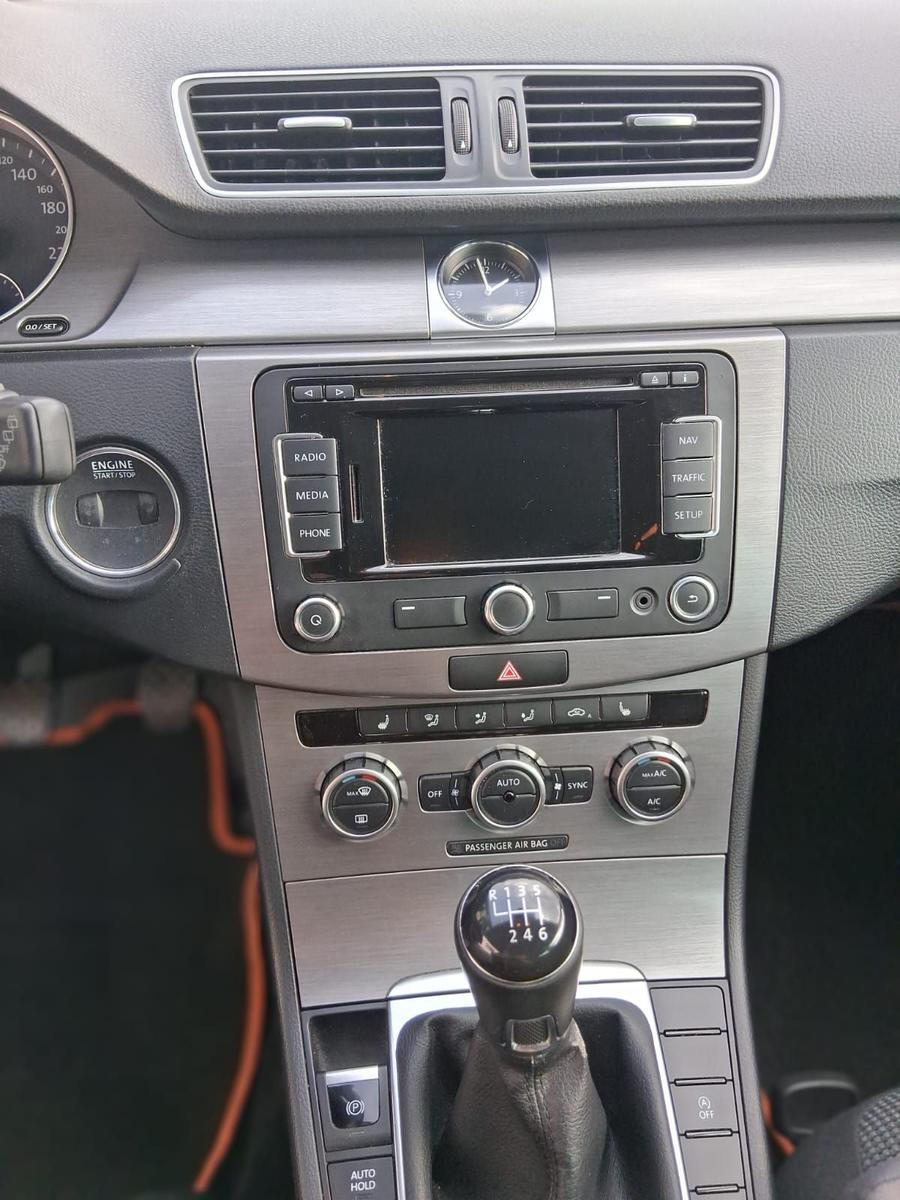 Volkswagen Passat 2013 — photo 9