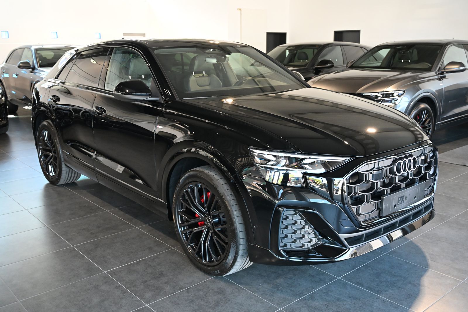 Audi Q8 50 TDI S-Line/5J-Garantie/Matrix/Pano/AHK/B&O imagem 2