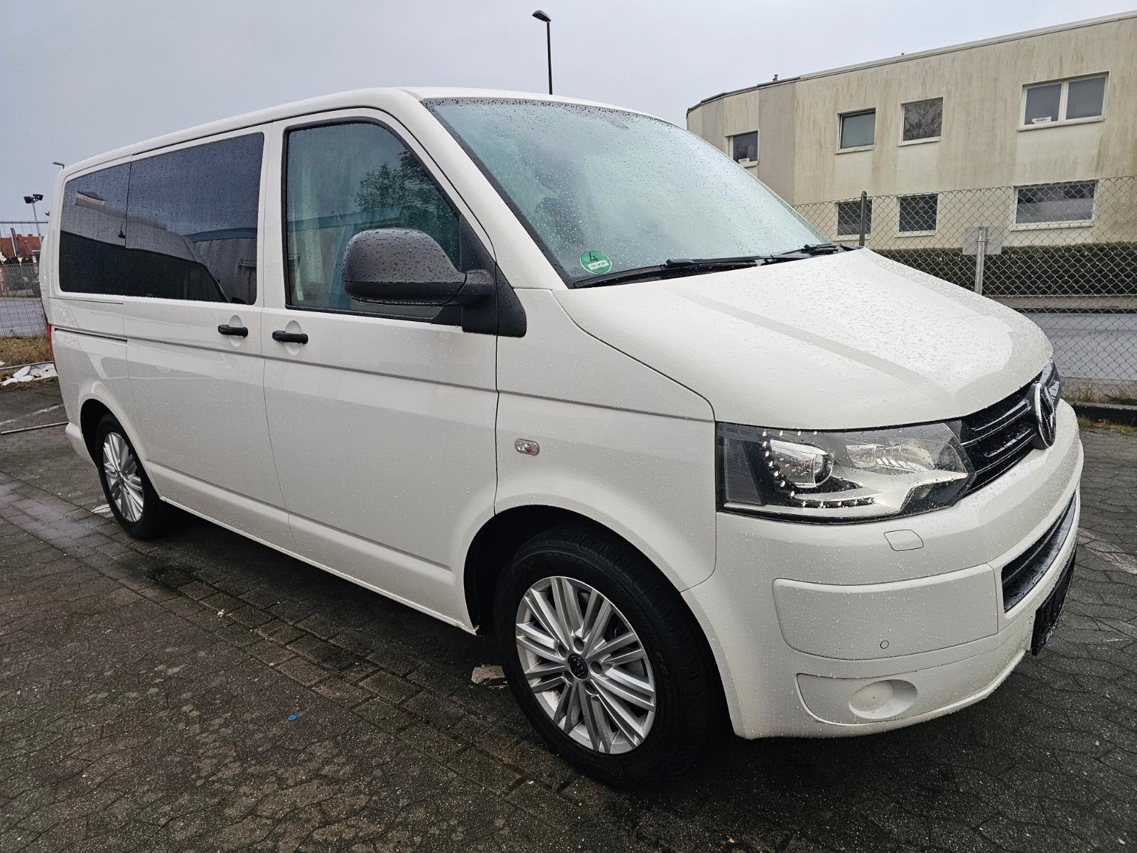 Volkswagen T5 Multivan 2015 LED 140ps /neu Zahnriem  7sitze