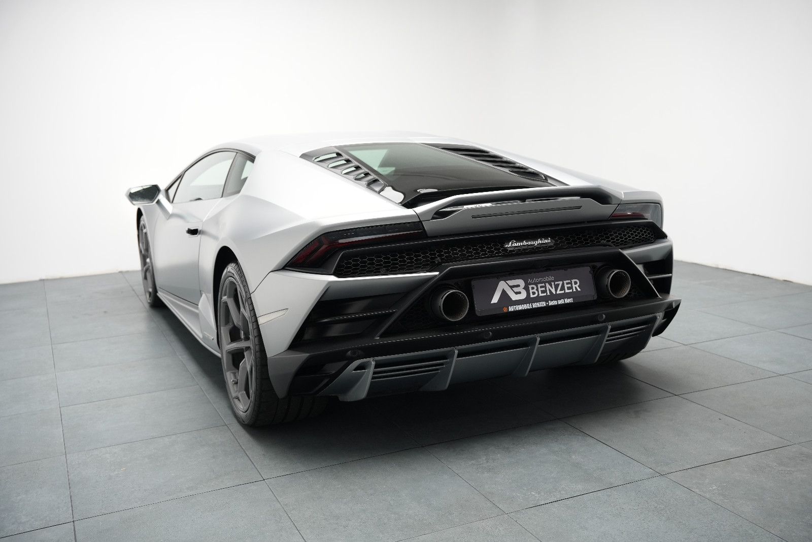 Fahrzeugabbildung Lamborghini Huracán EVO V10 /LIFT/SENSONUM/KAMERA/ACC