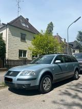 Volkswagen VW Passat Kombi - Volkswagen Passat aus 2002: Kombi