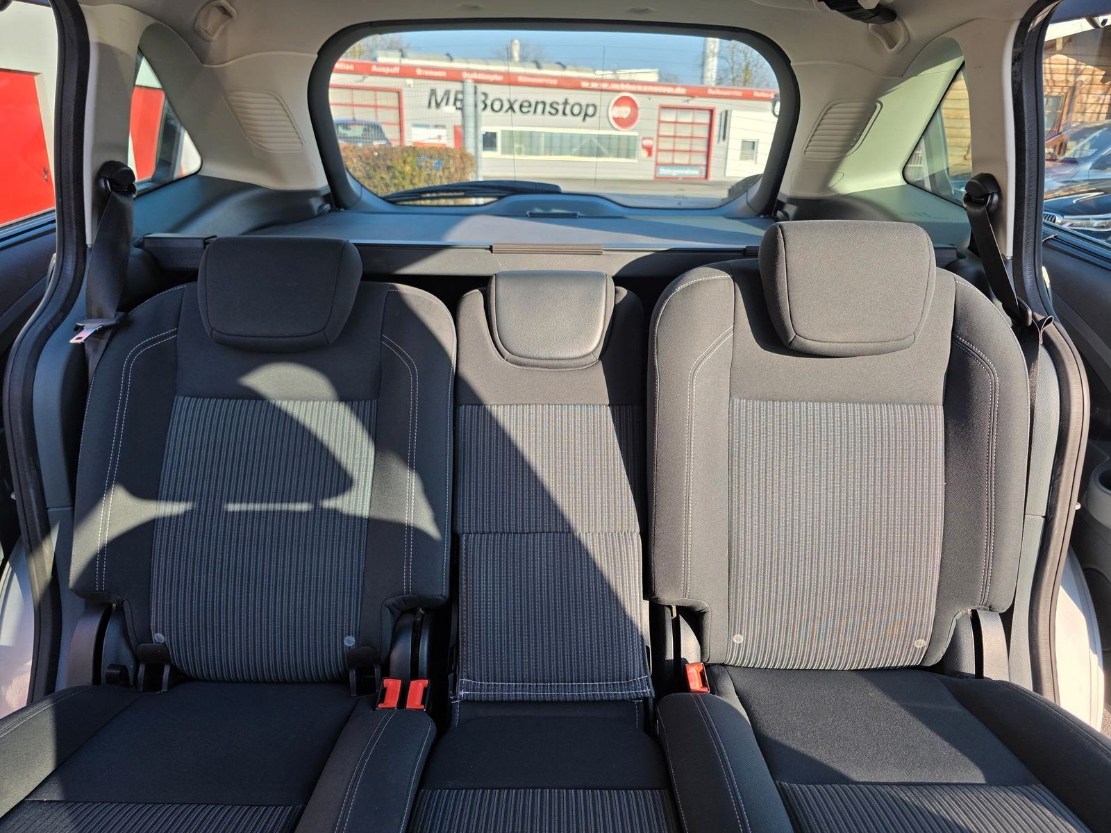 Fahrzeugabbildung Ford Grand C-Max Titanium/Klimaaut/Keyles/Motor klack