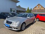 Mercedes-Benz E 320 T AVANTGARDE AMG-Paket / Automatik/ Xenon/ - Mercedes-Benz E 320: Kombi