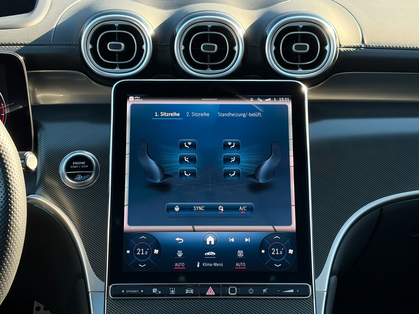 Fahrzeugabbildung Mercedes-Benz GLC 200 4M AMG + Pano Standhzg Burmester ACC AHK